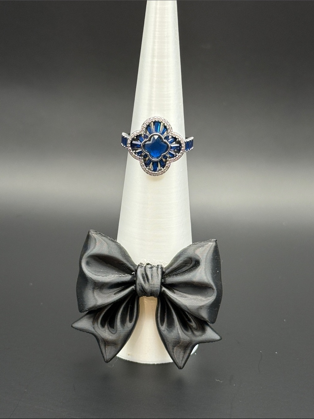 Bomb Party CEO Energy Ring Size 6 Sapphire Blue Clover on Hematite September ‘26